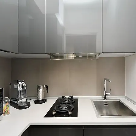 Propaganda Apartman
