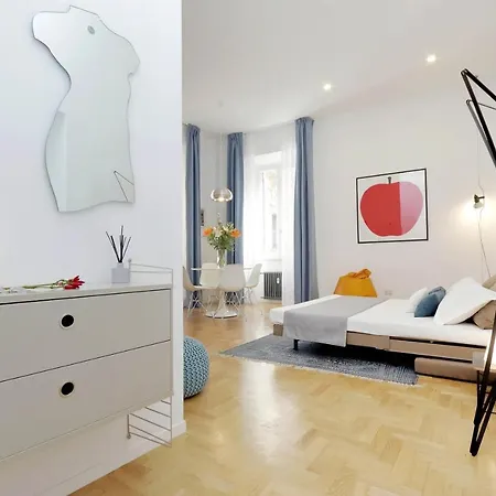 Apartament Propaganda *