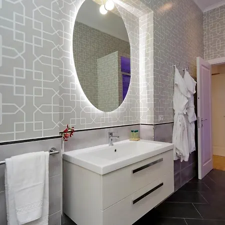 아파트 프로파간다 스위트 *