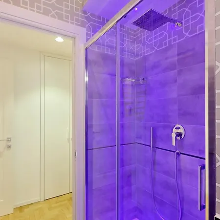 프로파간다 스위트 아파트 *