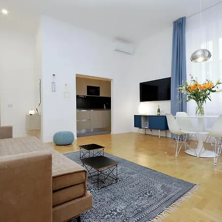 프로파간다 스위트 *