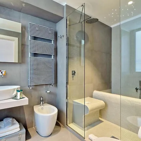 프로파간다 스위트 아파트