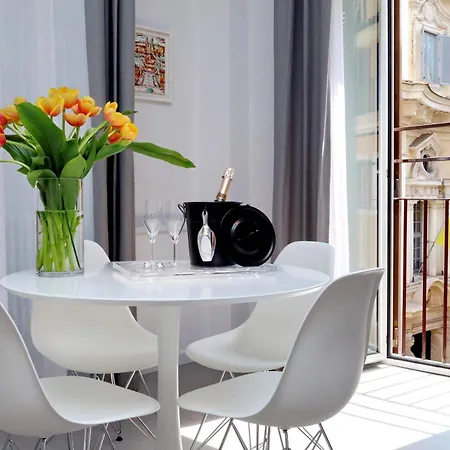 프로파간다 스위트