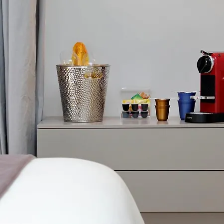 프로파간다 스위트 *