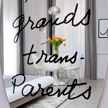 Apartament Propaganda *