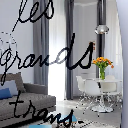 Apartament Propaganda