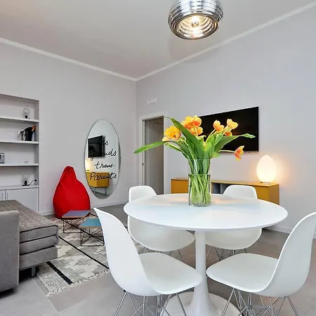 Propaganda Apartament *