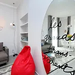 Propaganda Apartment Rom